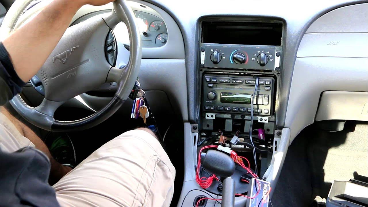 Does 2002 Mustang Have AUX