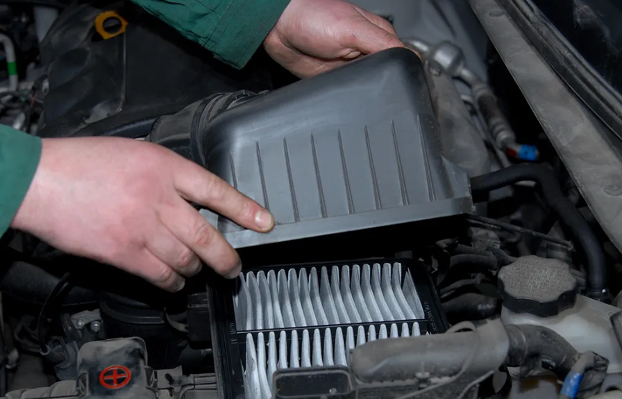 can clogged mustang fuel filter create loss of pressure