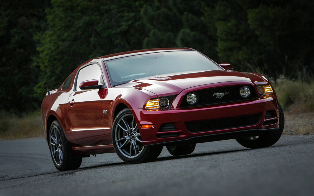 2013 ford mustang v6 specs