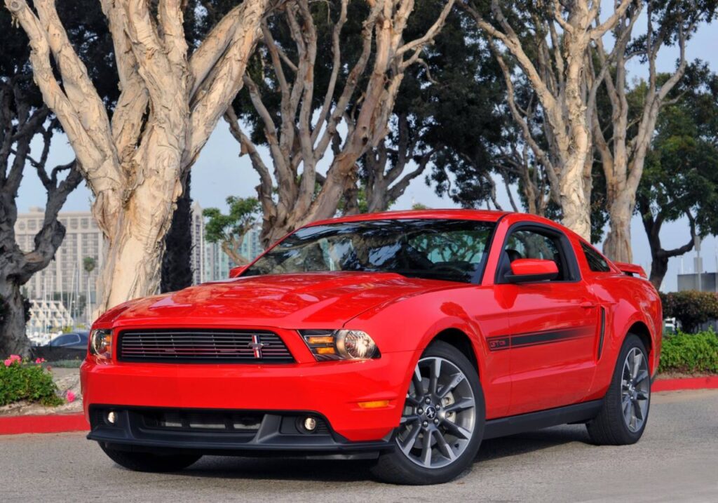 2011 Ford Mustang GT Specification